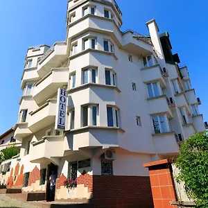 https://hotel-the-white-house-plovdiv.plovdiv-hotels.com